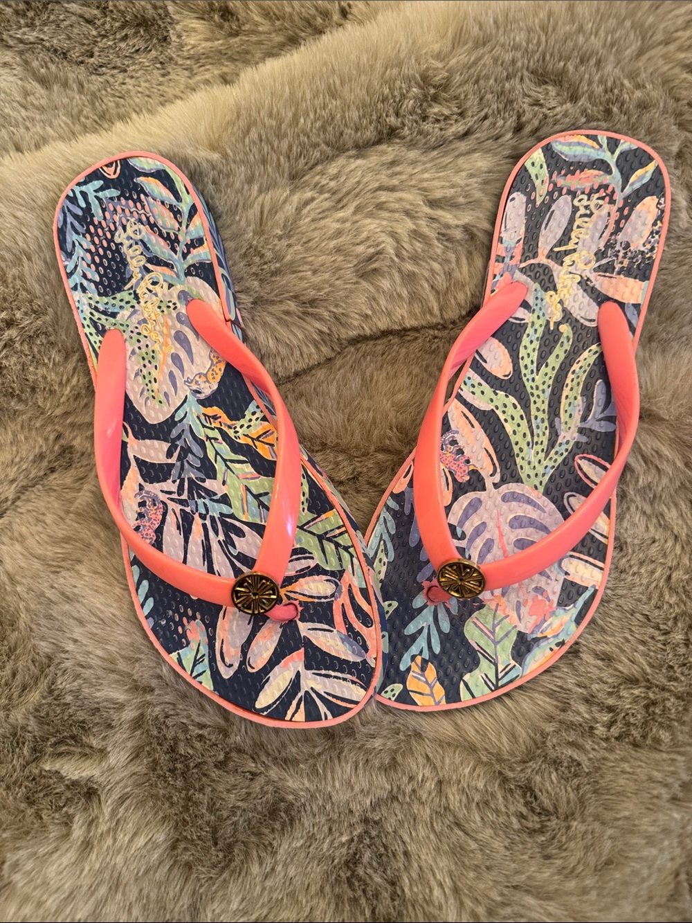 Lilly Pulitzer Coral Pink Strap Tropical Print Flip Flops